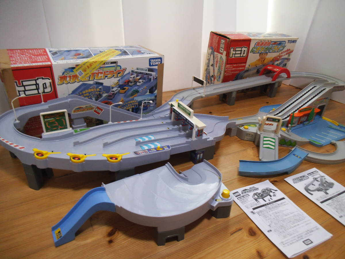 激安 新作 すいすいetcドライブ トミカ 高速道路にぎやかドライブ ミニカー セット ミニカー Bindascollection Com