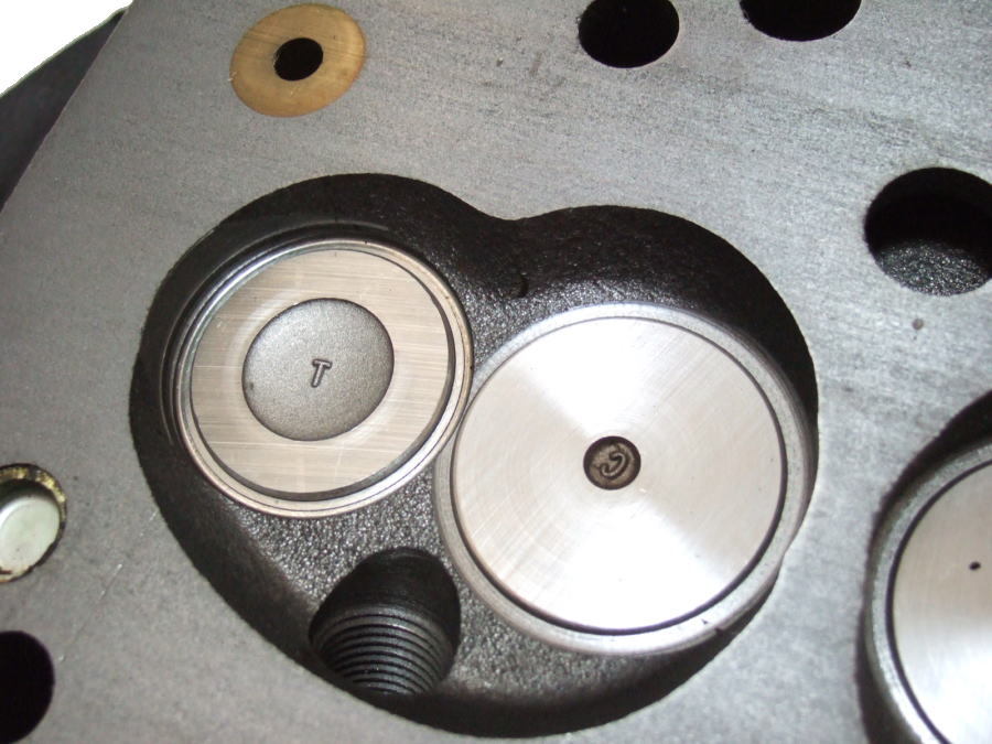 ★97～／ローバーミニ1.3iAT用エンジンヘッド★　新品エンジン外し品_4