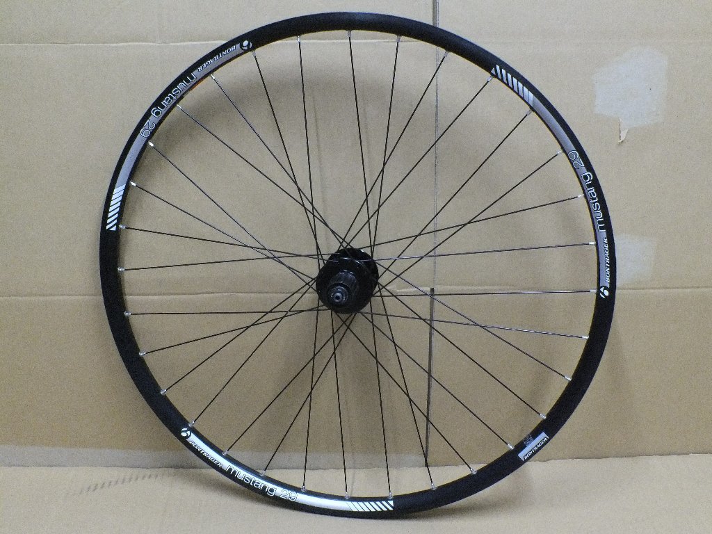 100%新品，定番 シマノM525+bontrager rim 700c DISC リアホイール(27インチ、700C)｜売買されたオークション情報、yahooの商品情報をアーカイブ公開 - オークファン ホイール（完組、手組）