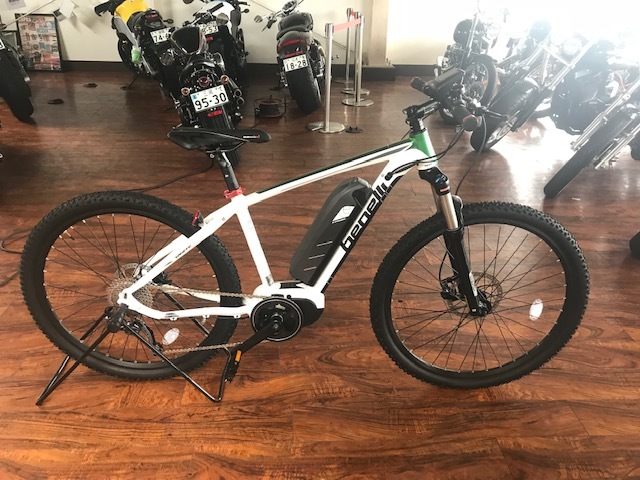 TAGETE27.5 | ベネリ 電動アシスト自転車 CROSS