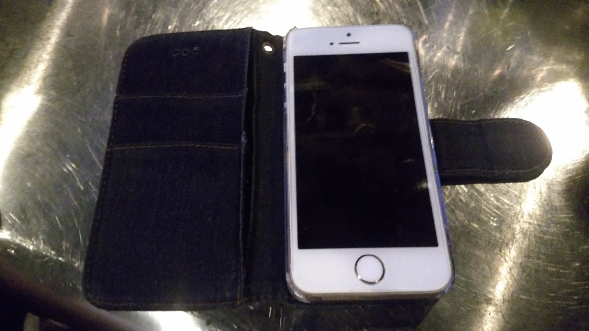 【ジャンク品】【部品取り】iPhoneSE 第三世代 iPhone SE アイフォン ジャンク 部品どり 【公式通販】