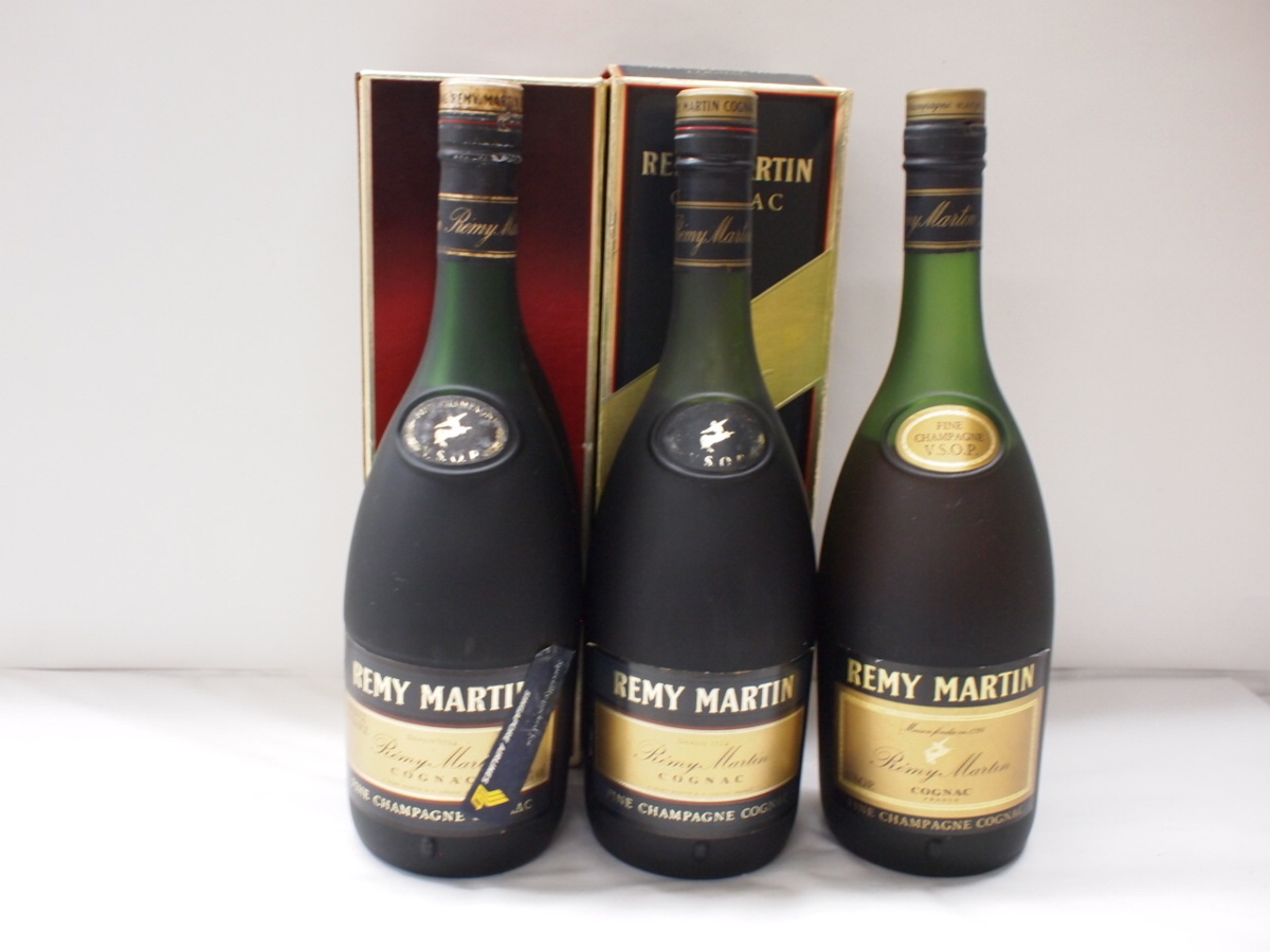 ★未開栓 REMY MARTIN V.S.O.P コニャック 3本セット 古酒 古酒【未開栓】REMYMARTIN/レミーマルタン VSOP 3本セット 一部箱付き