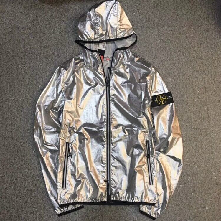 超美品　メンズ　ストーンアイランド　薄手アウター ◇stone island ストーンアイランド ◇ファッション ◇ メンズ ◇薄手
