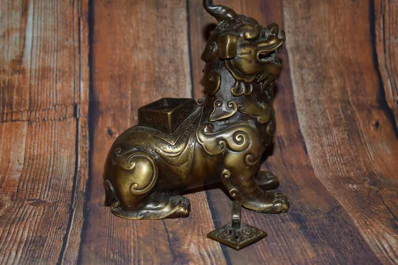 香盒子 天然素材 香具 賞物 古美術 収蔵品 彫刻品 香入れ 香炉 銅製 民間収集 銅製細工 貴重 古仏具 熏香炉 在銘 稀少 中国 収蔵