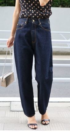  IENA セルビッチハイライズデニムパンツ/ネイビー 38(ボトムス)｜売買されたオークション情報、yahooの商品情報をアーカイブ公開 - オークファン ボトムス