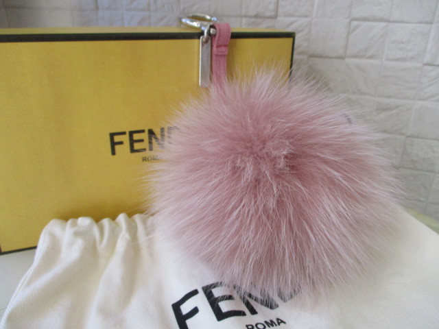 FENDI ポンポンチャーム フェンディ ピンク チャーム - 中古・古着通販