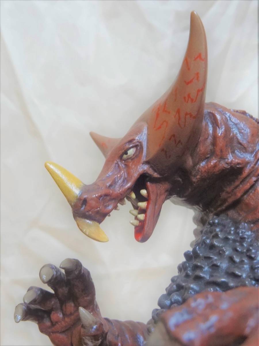ゴモラ ビリケン商会 Yahoo!オークション - ソフビキット 1987年製 「ビリケン ゴモラ」ウルトラマン (特撮 ビリケン商会|ゴモラ|ハードオフ公式通販オフモール ３０cm 全高約28cm 組済 買取ビリケン商会 帰ってきたウルトラマン」幻のソフビが帰ってきた!! 極上彩色完成版の第３弾「帰ってきたウルトラマン」の