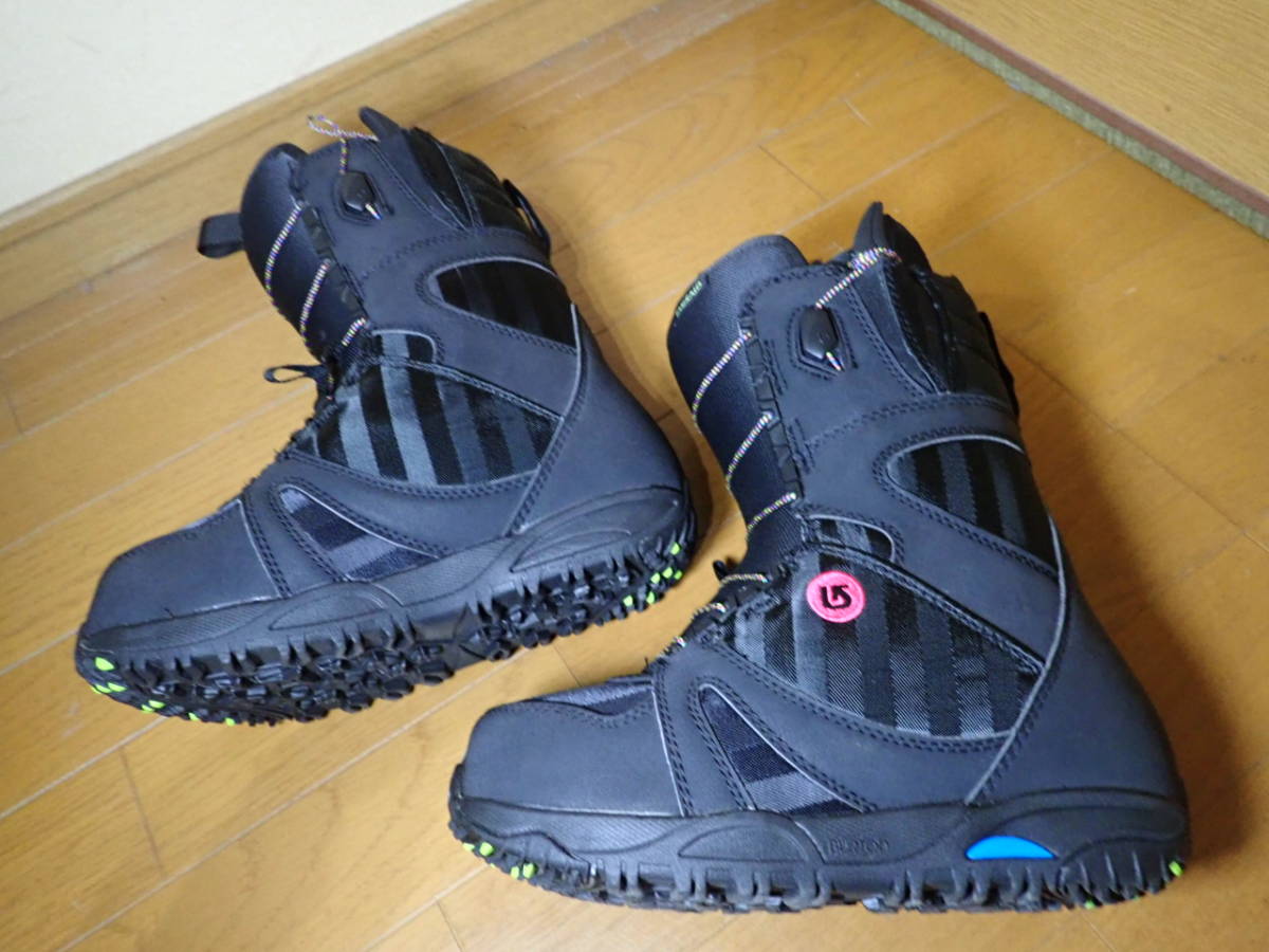 【即日発送】スノボSALOMON DIALOGUE ダイアログ 26.5cm SB11B08：【旧モデル未使用品】2016 バートン EMERALD ASIAN-FIT 23.5