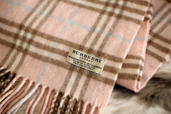 マフラー バーバリー Burberry(バーバリー) マフラー・ストール