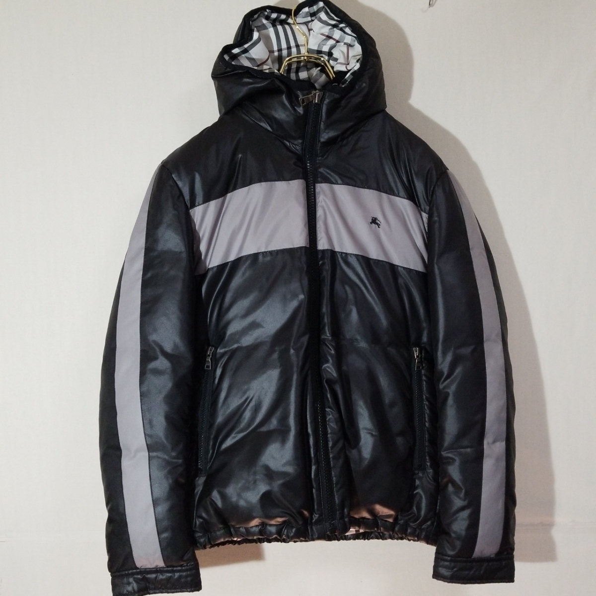 バーバリー Mダウン黒ノバチェック裏地 旧ロゴ 驚きの破格値，SALE】 美品 バーバリー ブラックレーベル ダウン