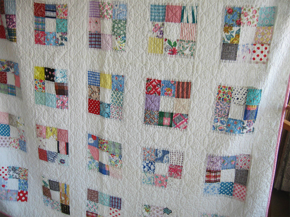 Dee’s…アンティークキルト/スクエア/フィードサック