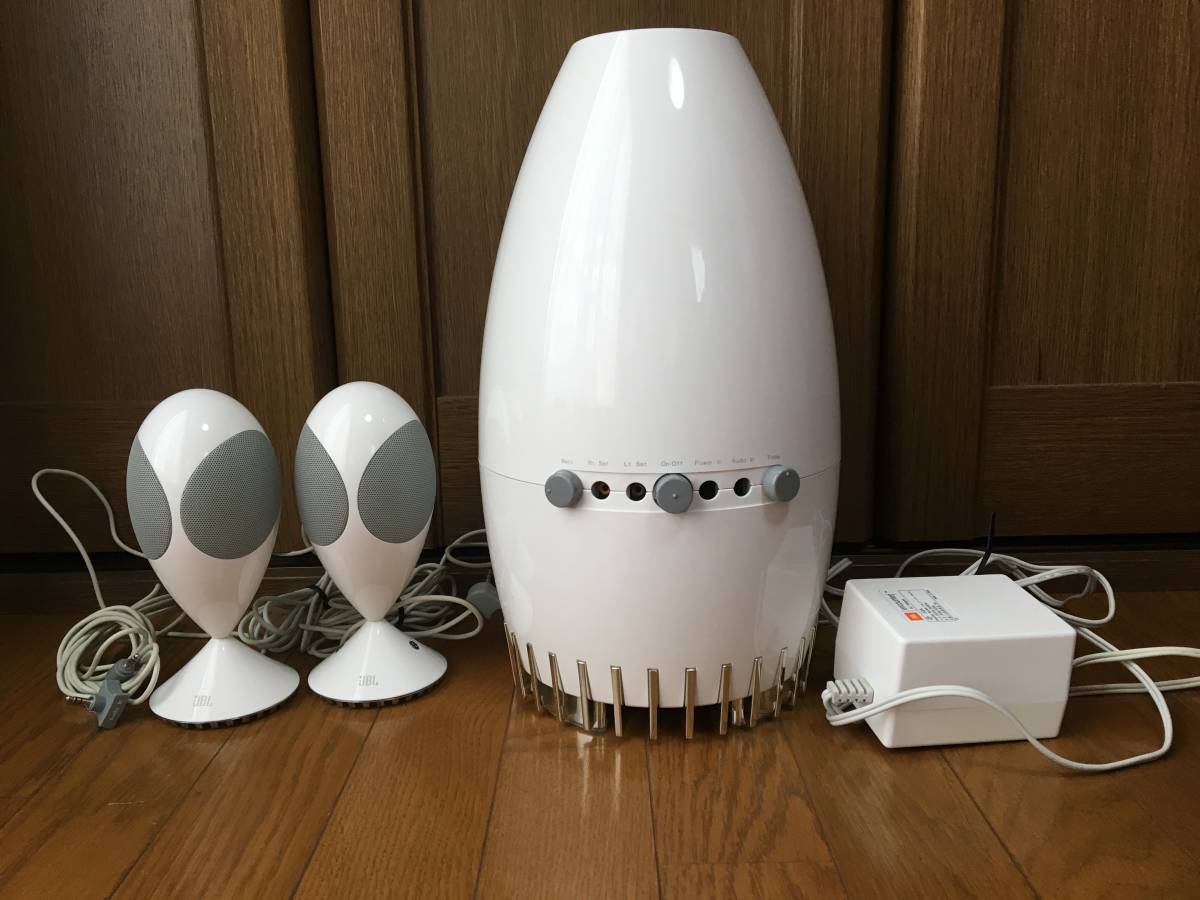 JBL encounter 2.1chスピーカー 宇宙デザイン”から正統派サウンド――JBL