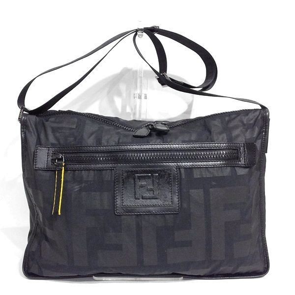 ◇良品◇本物◇FENDI フェンディ バッグ ズッカ ショルダーバッグ