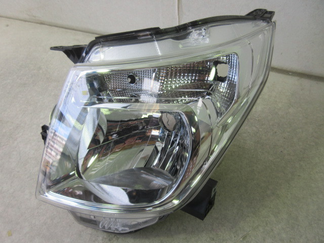 スズキ 即決 スズキ ワゴンR MH34S 後期 純正 ハロゲン 左ヘッドライト