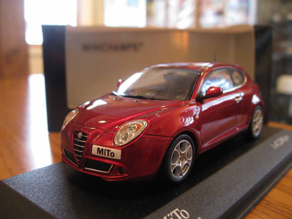 ミニチャンプス 1/43 アルファロメオ ミト 2009 レッド・メタリック