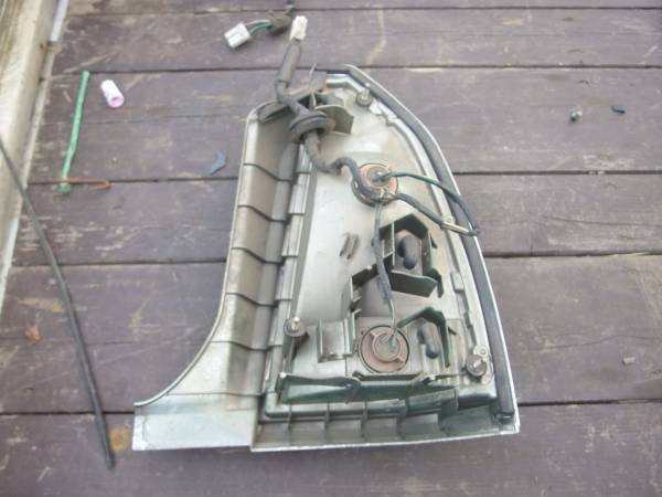 【即決】クラウン　マジェスタ　UZS151 左側　テールランプ　テールレンズ　テールライト_2