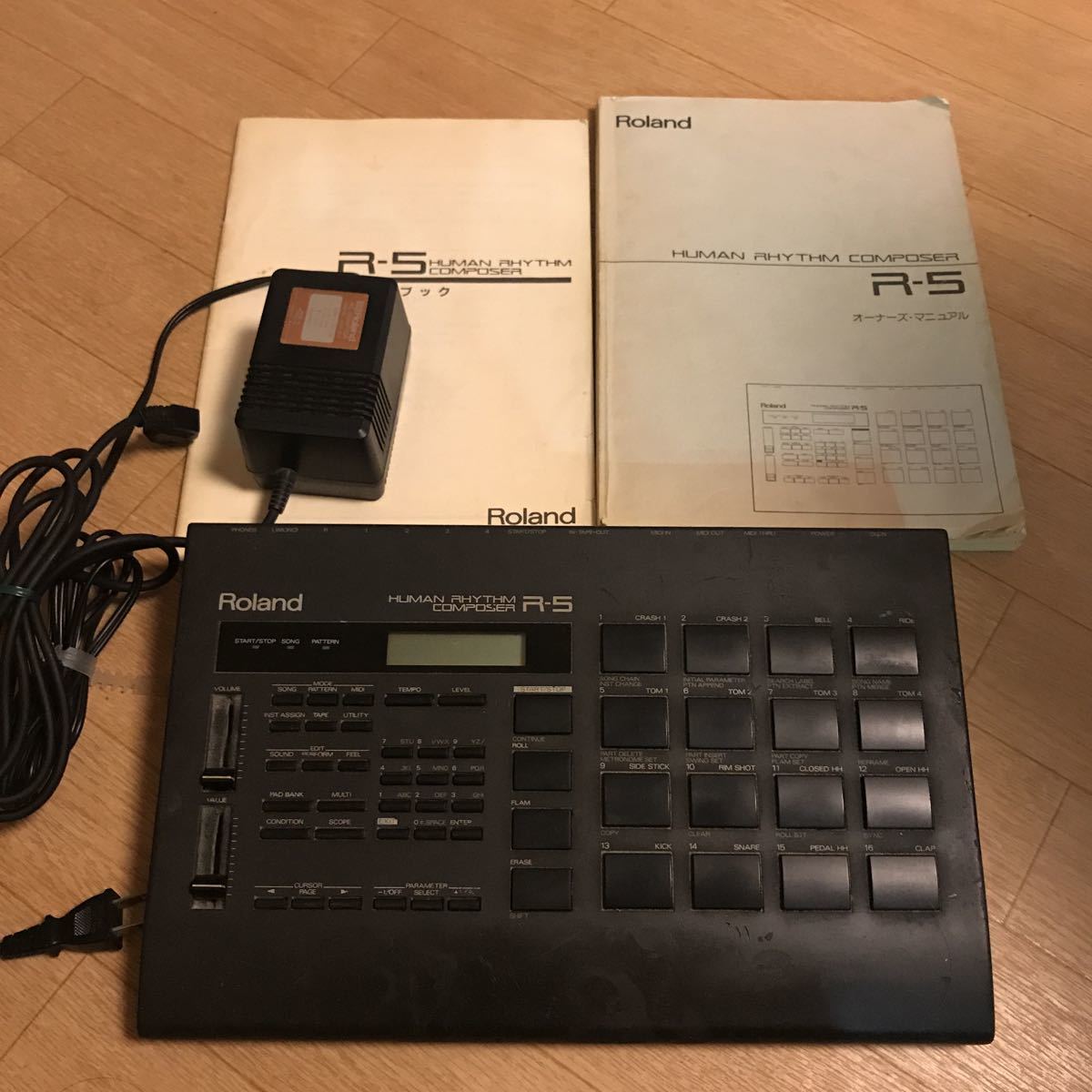 Roland ヒューマン リズム コンポーザー R-5(リズムマシン)｜売買されたオークション情報、yahooの商品情報をアーカイブ公開 ...