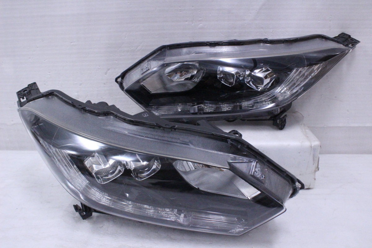 ヴェゼル HB3 RU3 LED 前期 RU2 カラー:NH821M 左右セット アイライン