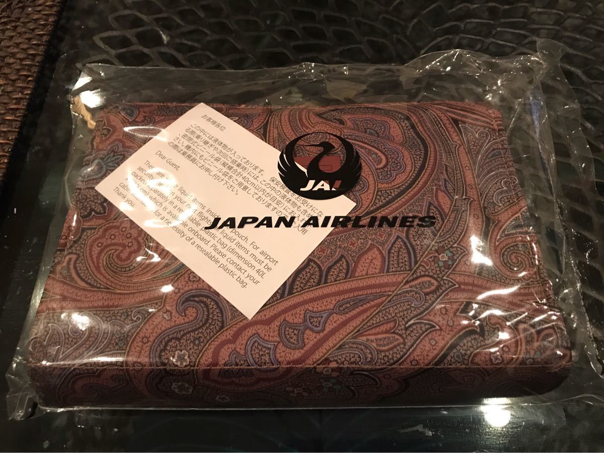 JALファーストクラス限定ETROコラボレーションキット_1