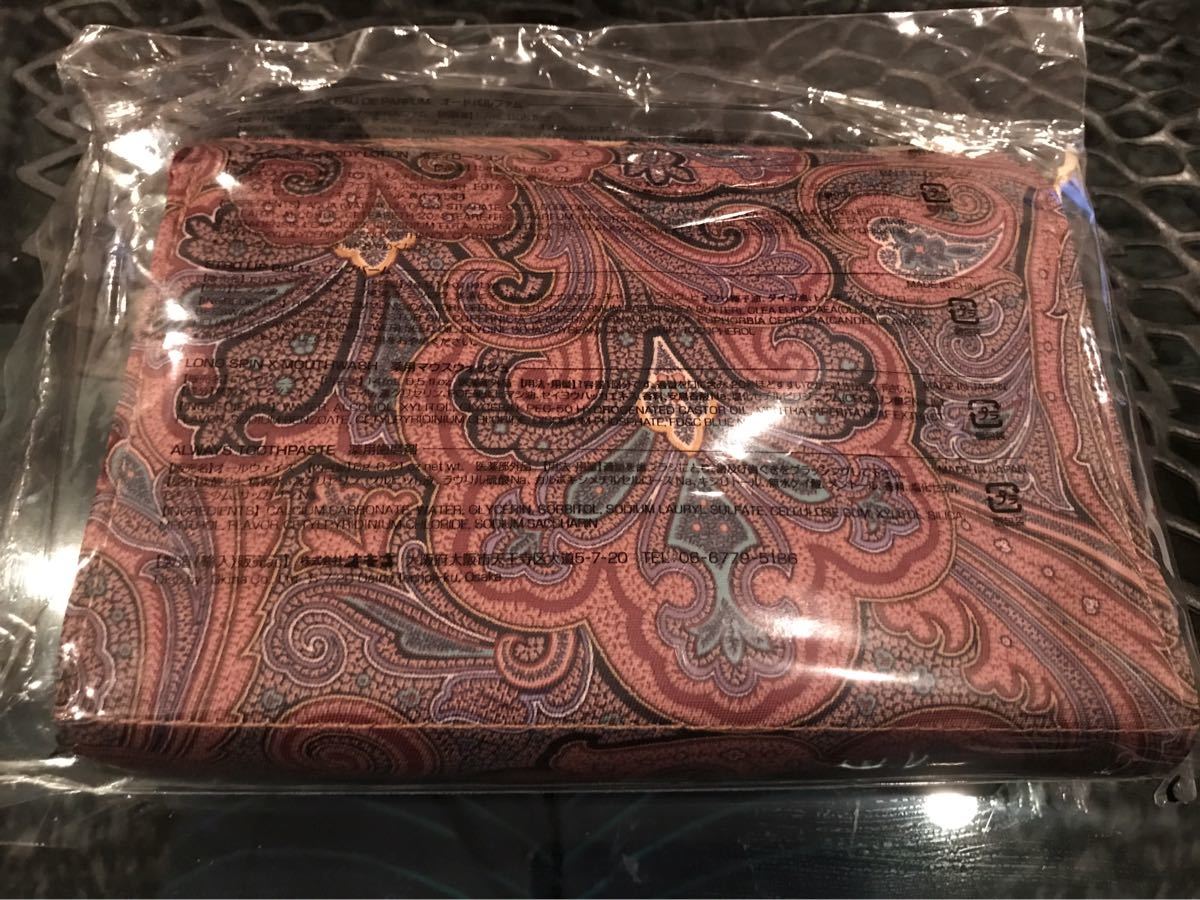 JALファーストクラス限定ETROコラボレーションキット_2