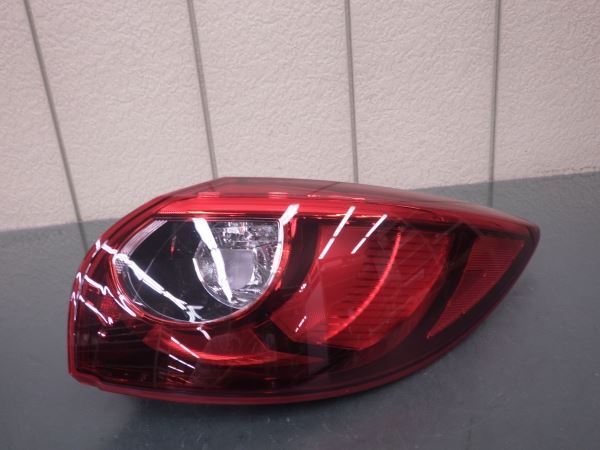 T12061 CX-5 後期 右テール STANLEY W2549 KEEFW/KE2FW/KE2AW/KE5FW