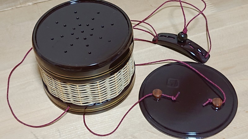 渓流・本流釣り 川虫（クロカワムシ）用餌箱（エサ入れ・えさ籠） 渓流