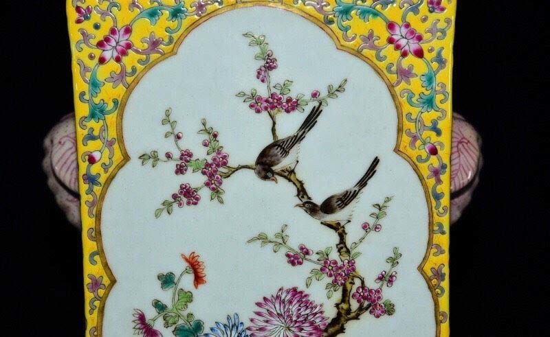 清嘉慶款 花鳥絵 象耳四方形磁瓶 アンティーク、コレクション 中国