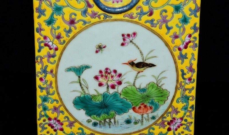 う*め様 ①中国色絵双耳四方瓶唐子花鳥図　雍正御製銘②中国色絵双耳四方瓶花唐草図 清嘉慶款 花鳥絵 象耳四方形磁瓶 アンティーク、コレクション 中国