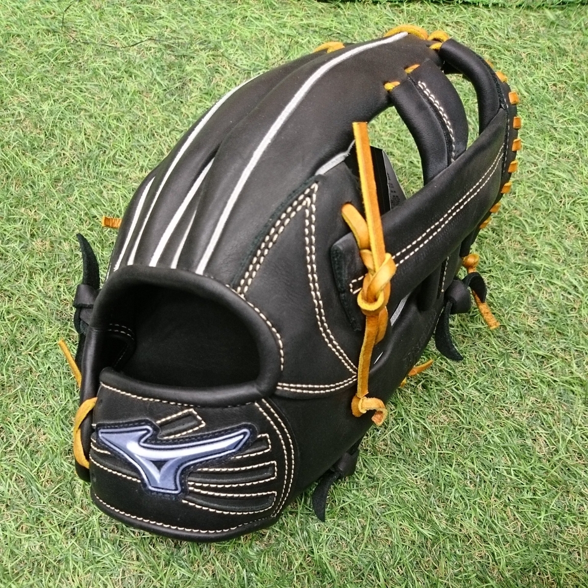 ミズノ MIZUNO オールラウンド用 軟式グローブ ダイアモンドヒーロー 