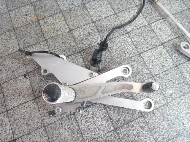 ♪ＦＺ４００　カスタム美車★アクティブ製バックステップＡｓｓｙ良品で美綺麗♪