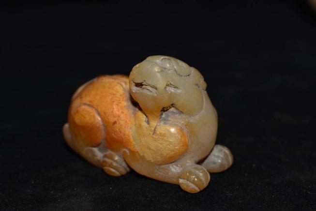 蔵友旧蔵出 古和田玉彫刻 聚財瑞獣 貔貅 根付 | OVAGENESIS.EU
