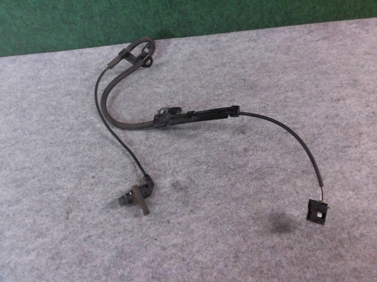 ヴォクシー ZRR70W フロント右ABSアクチュエーター 運転席