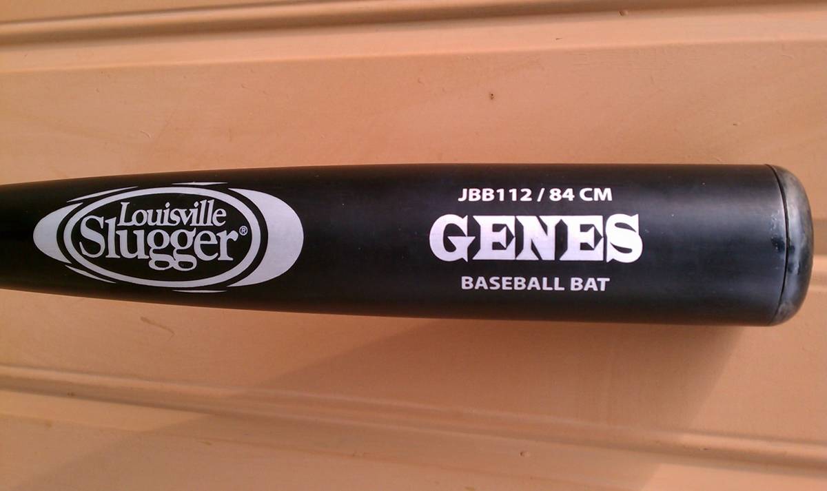 【美品】ルイスビルスラッガー 硬式金属バット GENES 84cm JBB112 ルイスビルスラッガー 硬式金属バット GENES 84cm JBB112 野球