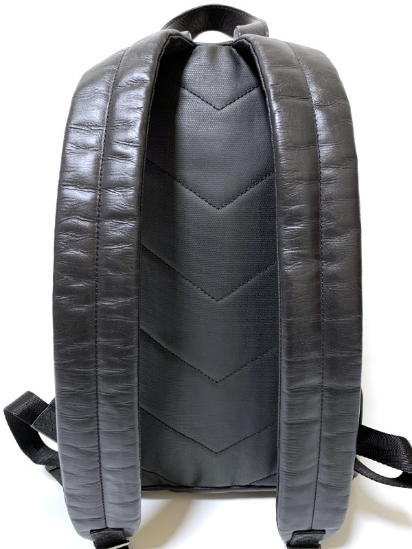 1円～4.3万本物新品ディーゼルDIESEL レザーリュック バックパック 黒 スーツやジャケパン、あらゆるビジネススタイルにも