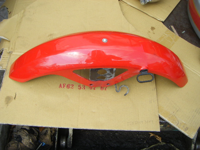 cbx 400f 純正フロントフェンダー 赤ソリ CBX400F純正フロント