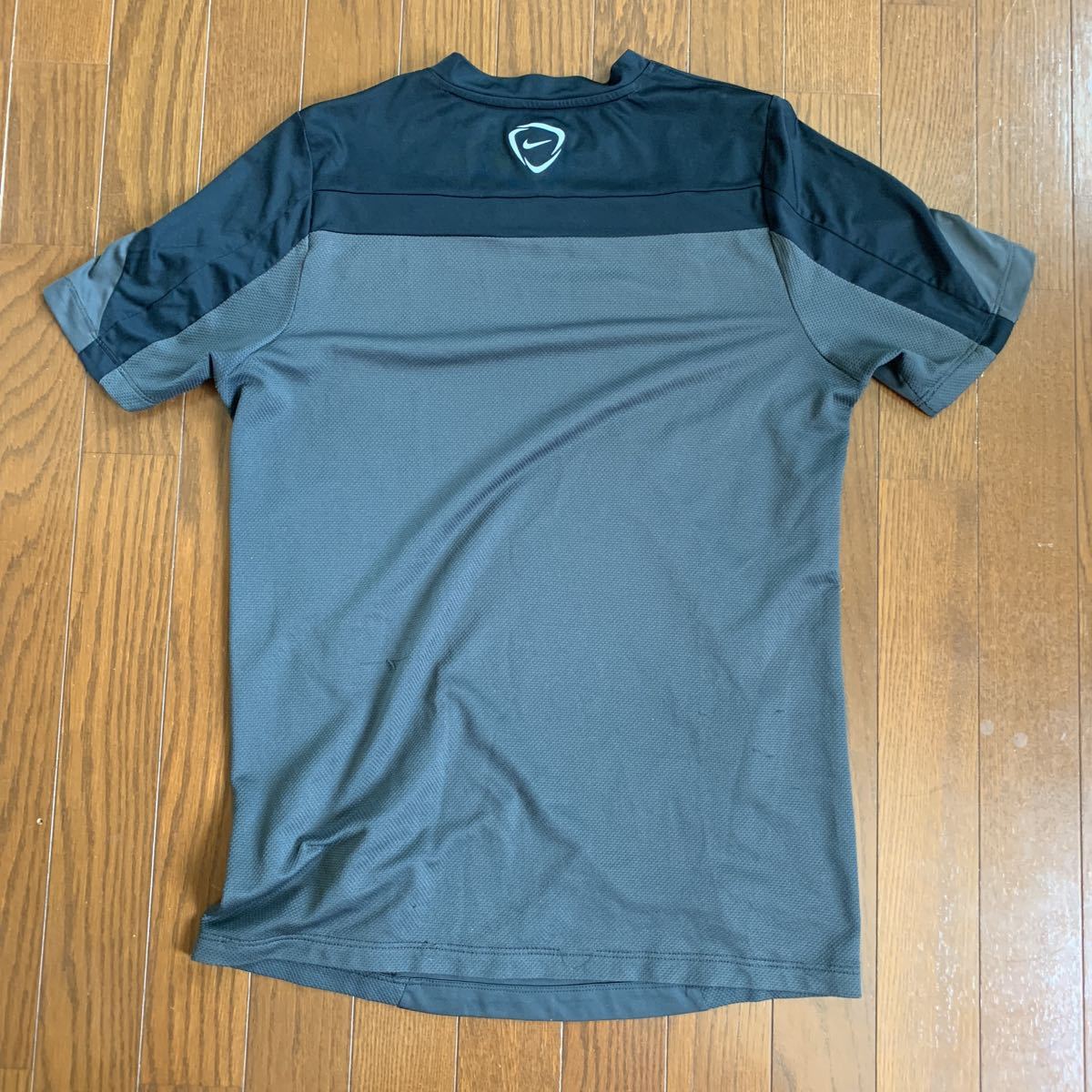 浦和レッズ 実使用トレーニング上下セット番号付き_5