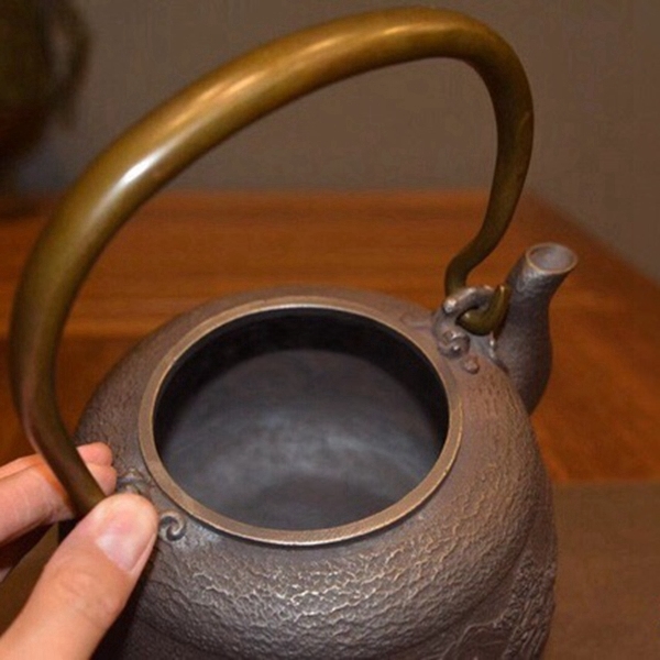 旧藏 時代鉄瓶 鈴木手造 在銘 銅提 古董品 鉄瓶 祥龍紋 「鉄瓶 鈴木盛久」の落札相場・落札価格 - Yahoo!オークション 銅蓋 鐵瓶 煎茶道具 山ノ頂×及富コラボ鉄瓶