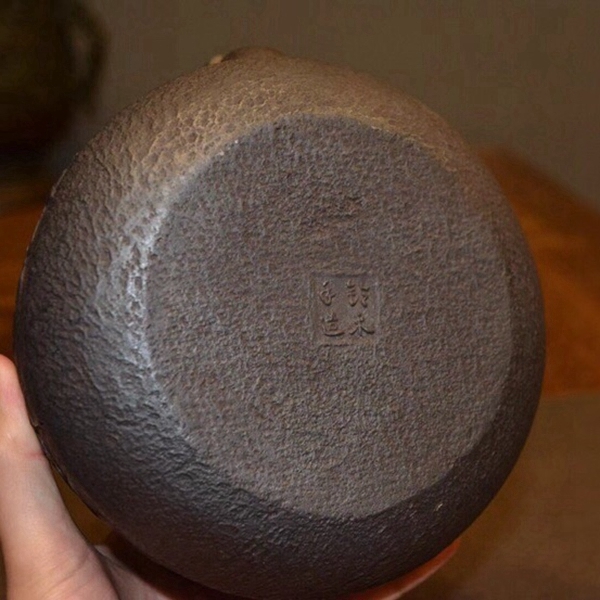 旧藏 時代鉄瓶 鈴木手造 在銘 銅提 古董品 鉄瓶 祥龍紋 「鉄瓶 鈴木盛久」の落札相場・落札価格 - Yahoo!オークション 銅蓋 鐵瓶 煎茶道具 山ノ頂×及富コラボ鉄瓶
