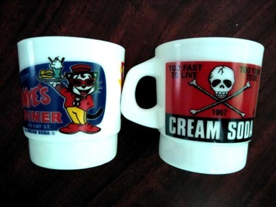  お宝品 クリームソーダTEMMYEマグカップ２個セット お部屋の飾りにも(ファッション小物)｜売買されたオークション情報、yahooの商品情報をアーカイブ公開 - オークファン その他