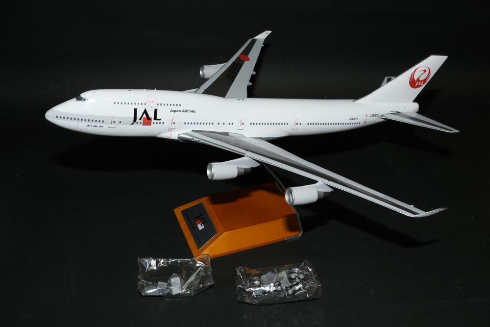  1/200 JC Wings JAL 日本航空 B747-400 JA8915 "JAL's 100th 747" 金属製(民間航空機)｜売買されたオークション情報、yahooの商品情報をアーカイブ公開 - オークファン 民間航空機