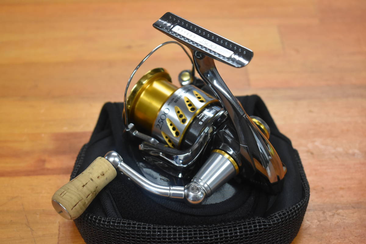 【美品★即決】シマノ 07 ステラ 2500 夢屋コルクノブ 付き SHIMANO STELLA バス ライトゲーム 等に!!