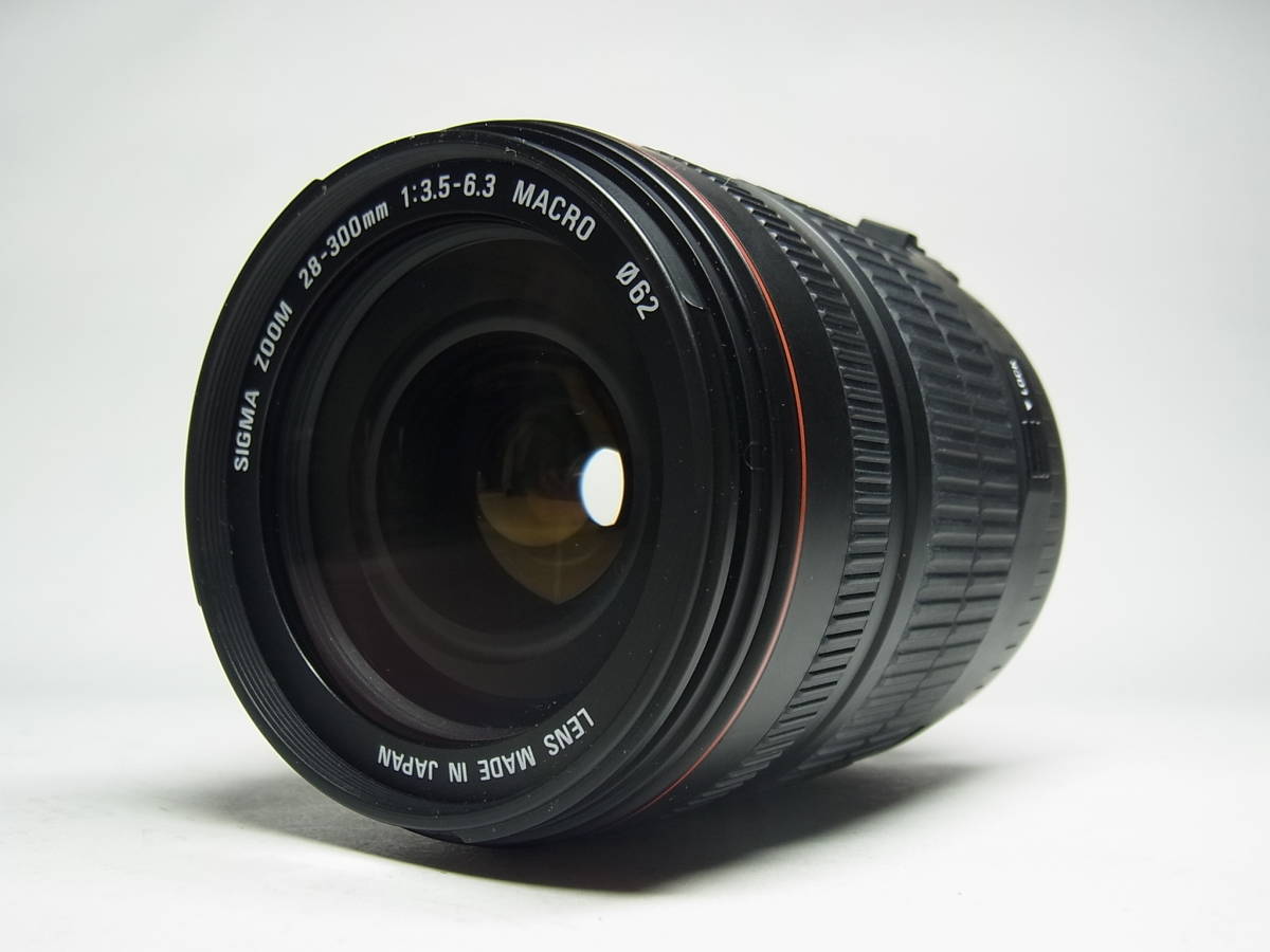 28-300mm F3.5-6.3 DG : SIGMA Sigma com ZOOM Lens Aspherical Macro 