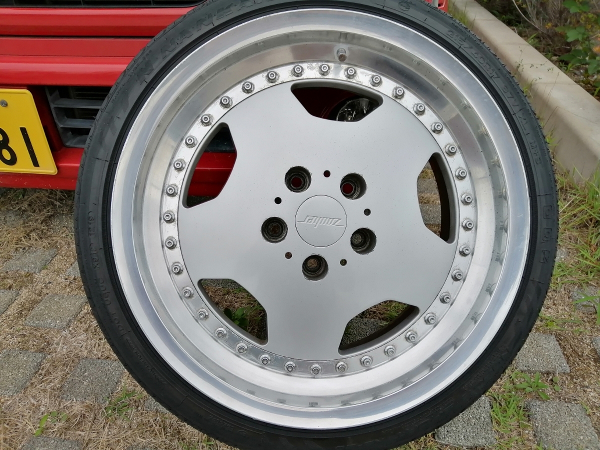 深リム ザウバー 17インチ ディッシュ Zauber 5H-114.3 8J+48 中古 7J+50