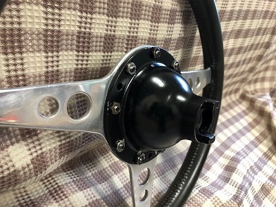 BMCミニ用ローバーミニ用モトリタステアリング330φフラットボス付