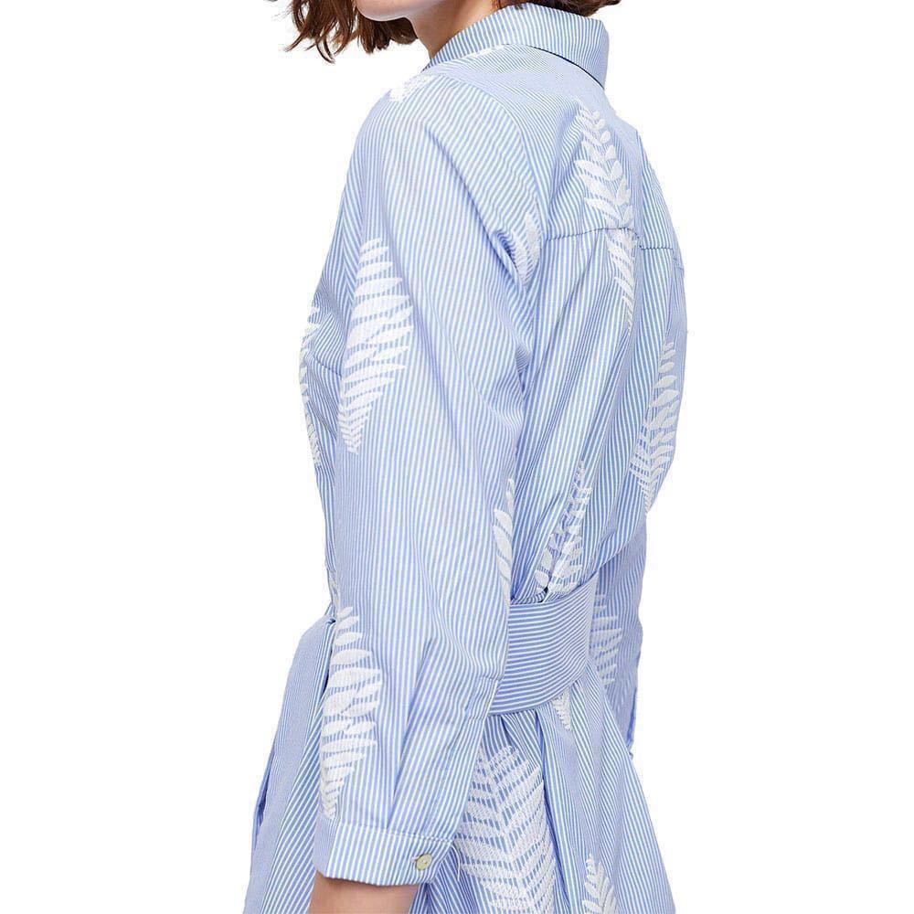 Zara ザラ 安室奈美恵さん着用ストライブリーフ刺繍ワンピース ワンピース 売買されたオークション情報 Yahooの商品情報をアーカイブ公開 オークファン Aucfan Com