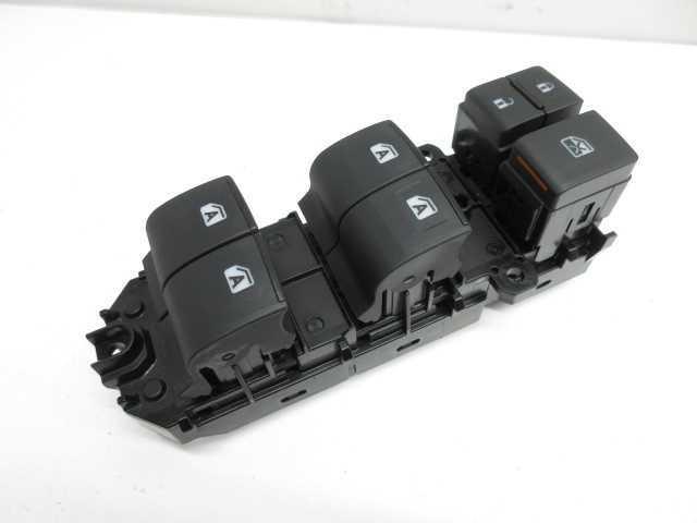 153280 H28 ヴォクシー ZRR80G 運転席パワーウィンドスイッチ