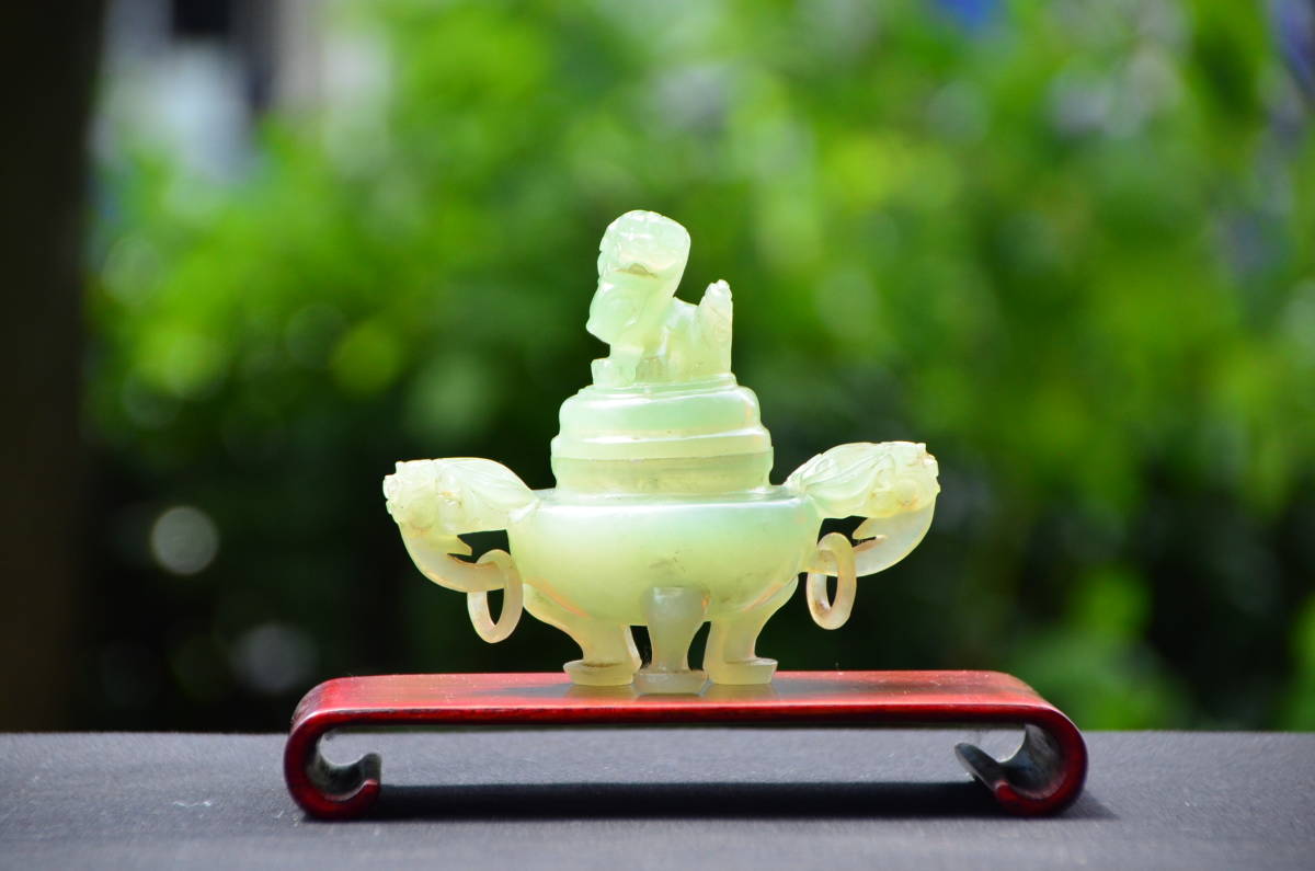 中国美術 玉石 細密彫刻 遊環 三足大香炉 唐木台 翡翠