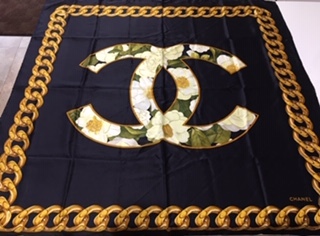お得，限定セール CHANEL・シャネル 大判スカーフ チェーン柄