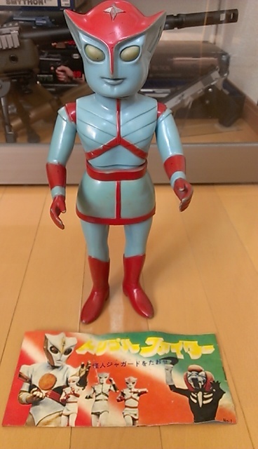 おもちゃ買取専門店ルーキー ブルマァク トリプルファイター レッドファイター ソフビマスク取れ 面取れ