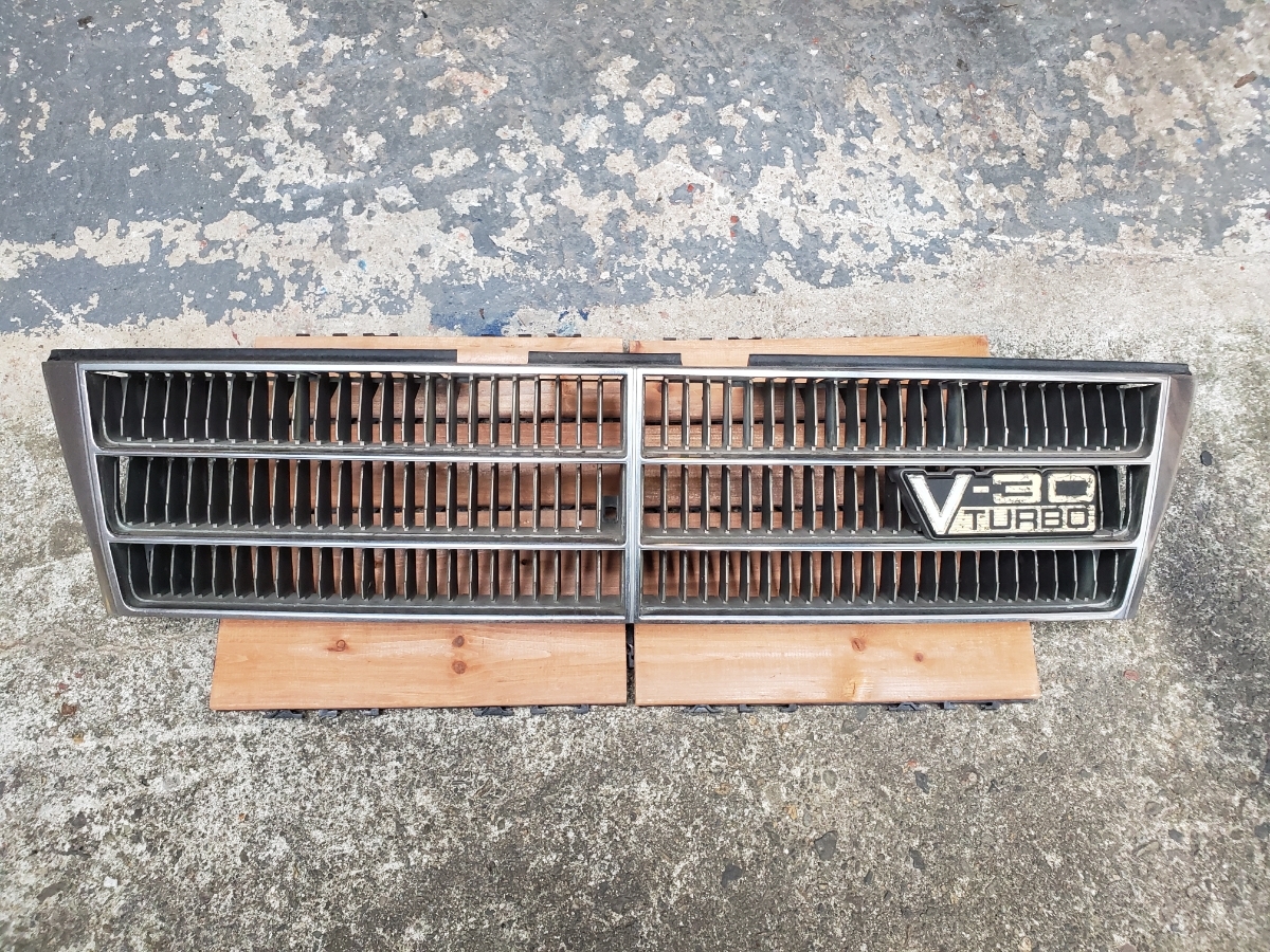 Y30 フロントグリル セドリック Y30セド・グロ セドリックグロリア V30 